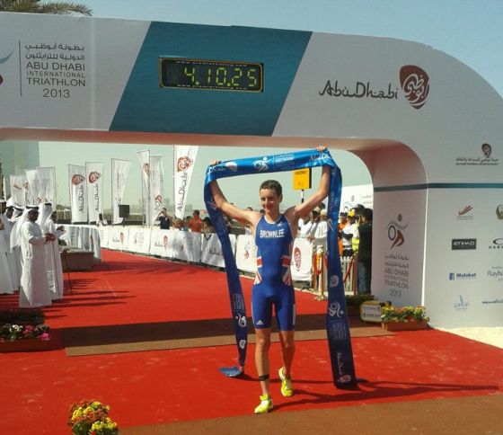 Alistair Brownlee trionfa all'Abu Dhabi International Triathlon 2013