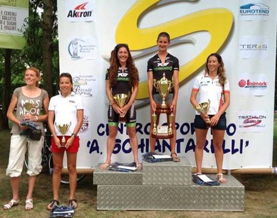 Il podio femminile del Triathlon Città di Asola 2013