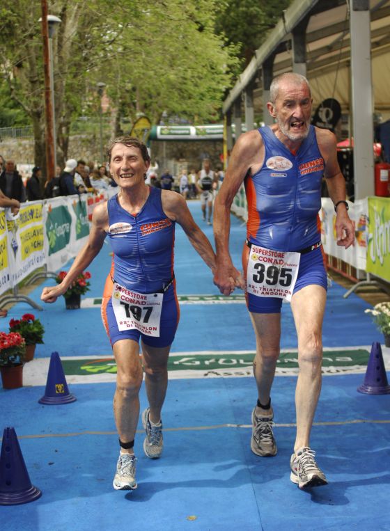 Gabriella e Agostino mano nella mano al Triathlon di Andora 2013