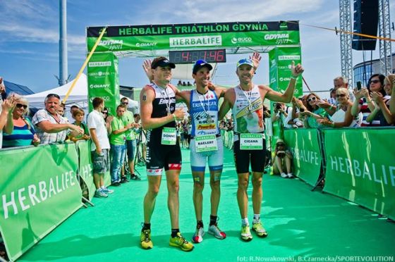 Il podio maschile dell'Herbalife Triathlon Gdynia 2014, dall'anno prossimo Ironman 70.3 Polonia