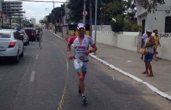 Ivan Risti impegnato nella maratona dell'Ironman Fortaleza 2014