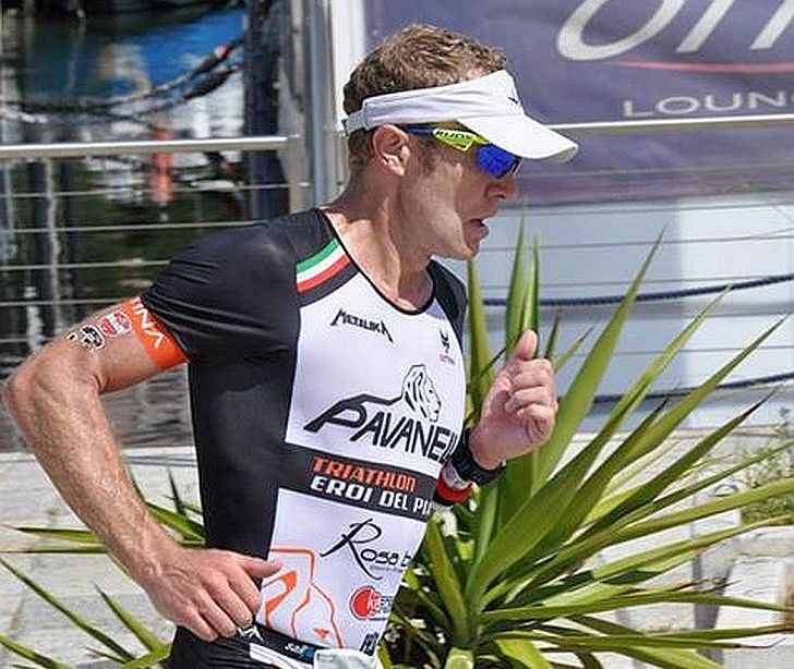 Massimo Cigana strepitoso al 1° Sardinia Half Triathlon del 2 maggio 2015 vinto a mani basse