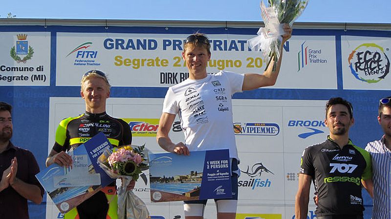 Il podio maschile del Grand Prix Triathlon Italia Segrate di sabato 27 giugno 2015 vinto da Svarc Premsyl