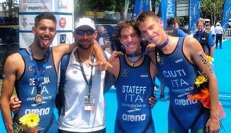 Europei Triathlon U23 Banyoles 2015: RIccardo De Palma, coach Alessandro Bottoni, Delian Stateff e Lorenzo Ciuti