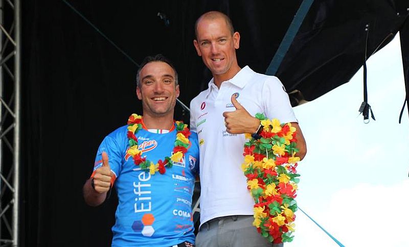 Fabrizio Ciavatta con l'ex iridato Frederik Van Lierde all'Ironman Maastricht 2015