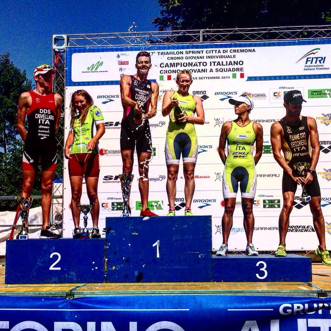 Il podio del 17° Triathlon Città di Cremona su distanza sprint vinto da Verena Steinhauser e Marco Corrà