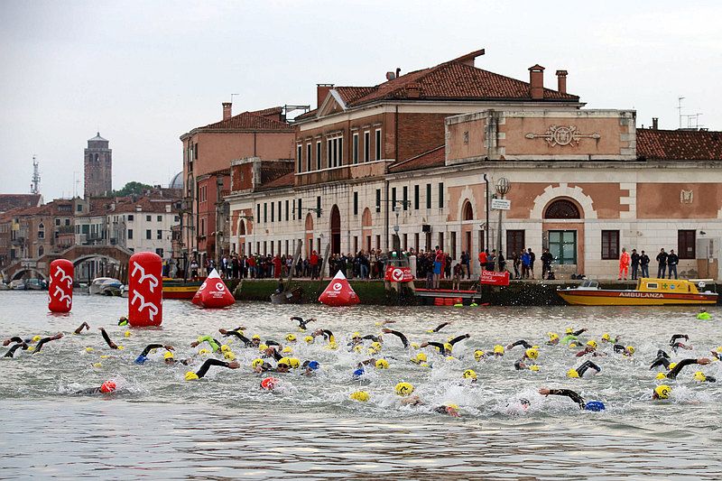 La suggestiva partenza del Challenge Venice 2016 (Foto: Gonzalo Arroyo Moreno/Getty Images)