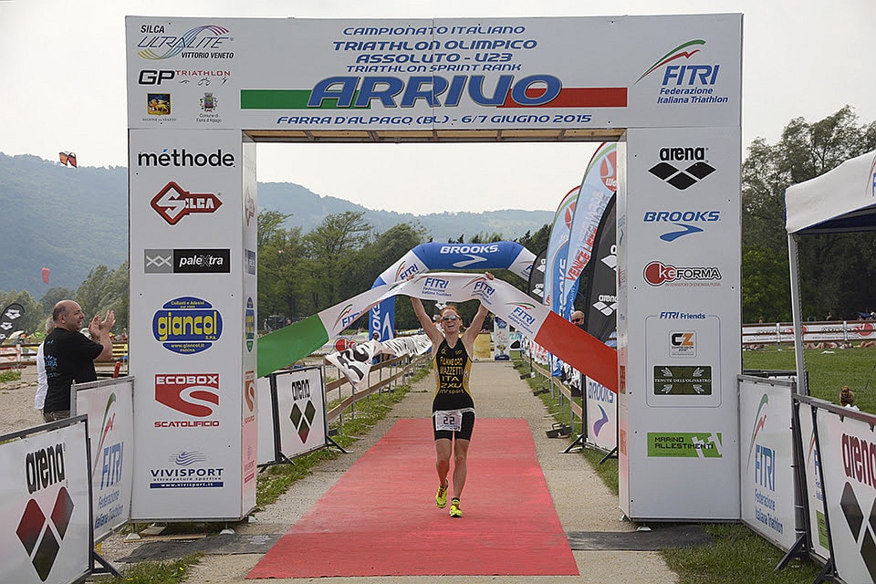 Anna Maria Mazzetti conquista il titolo 2015 di campionessa italiana di triathlon olimpico (Foto: Massimiliano Pizzolato)