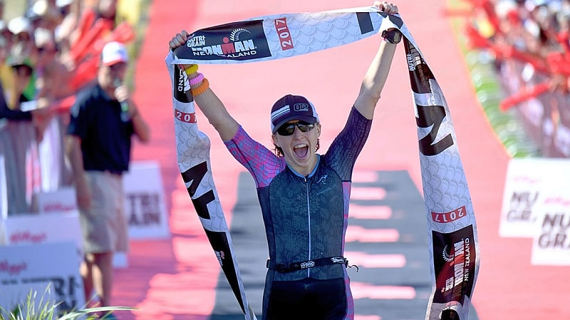 La brit Jocelyn McCauley vince l'Ironman New Zealand 2017