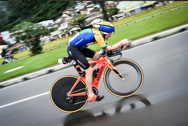 Inarrestabile sulla sua bike Tim Don nell'Ironman Brasil 2017 "dei record" che chiuderà in 7:40:23!