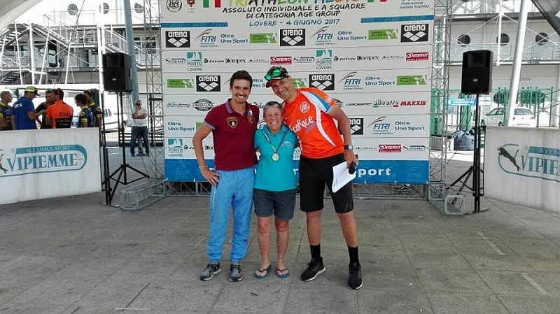 Tina Carpentieri dell'Ora et Labora vince il titolo italiano di triathlon medio 2017 nella categoria M5