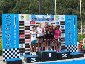 Le top 5 del Triathlon Sprint di Valmadrera 2017: Camila Makre, Brenda Rosso, Marta Talpo, Miriam Montuori e Alice Maggio (Foto ©Spartacus Events)