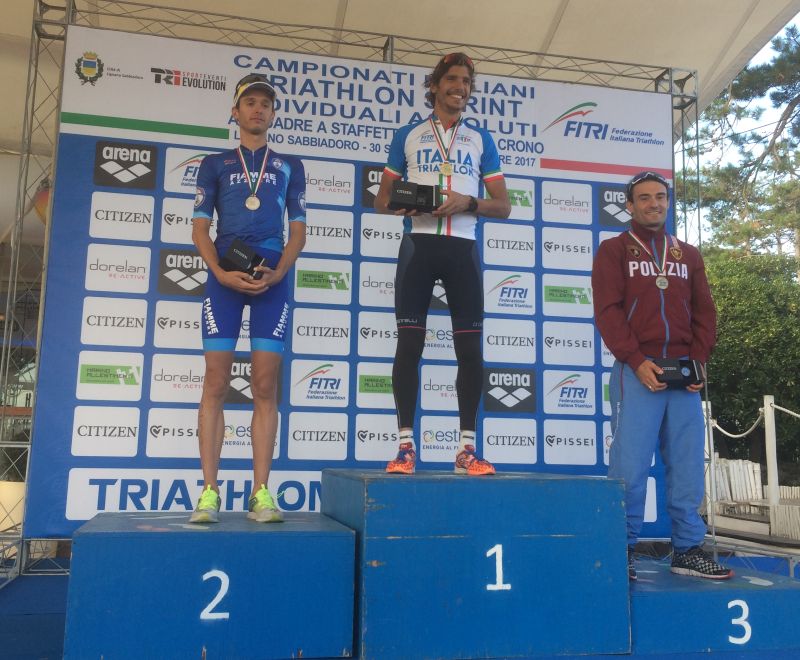 I top 3 del Campionato Italiano di triathlon sprint 2017, corso il 30 settembre a Lignano Sabbiadoro (UD): Davide Uccellari (G.S. Fiamme Azzurre), Alessandro Fabian (C.S. Carabinieri) e Andrea Secchiero (G.S. FF.OO.)