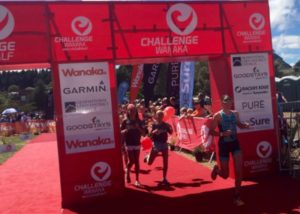 L'australiana Annabel Luxford vince il Challenge Wanaka 2018, davanti alla britannica Laura Siddall e alla neozelandese Amelia Watkinson