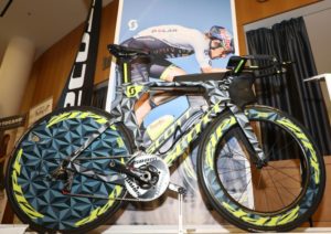 Scott ha inaugurato il suo 2018 al Gala del Triathlon, venerdì 9 febbraio, esponendo la bicicletta e il casco di Sebastian Kienle (Foto ©Sergio Tempera)