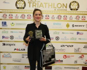  Veronica Yoko Plebani si aggiudica il Premio Paratriathlon al Gala del Triathlon 2018 (Foto ©Sergio Tempera)