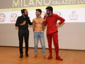 Il ballerino professionista Alessio Cattaneo, in foto con Dario Nardone e Andrea Zavaglia, chiude, con un assolo, il Gala del Triathlon 2018 (Foto ©Sergio Tempera)