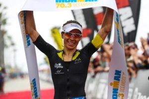 La tedesca Anne Haug ha vinto l'Ironman 70.3 Oceanside, corso sabato 7 aprile 2018 (Foto ©TalbotCox)