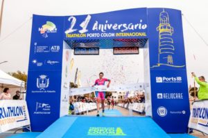 Domenica 8 aprile 2018, la tedesca Natascha Smichtt ha bissato la vittoria ottenuta lo scorso anno al Triatlon Internacional Portocolom sull'Isola di Maiorca