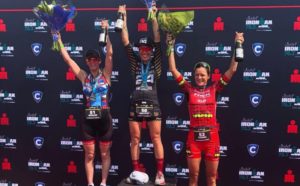 Il podio femminile dell'Ironman 70.3 Chattanooga 2018: Meredith Kessler (2^), heather Jackson (1^) e Linsey Corbin (3^)