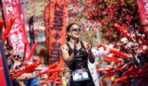 La svizzera Emma Bilham firma l'Alpe d'Huez Long Triathlon 2018