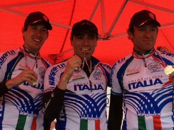 Camp. Ita Tri Medio IronLake Mugello: Peperoncino Team Campione d'Italia