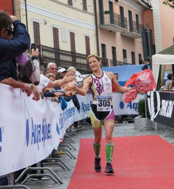 Martina Dogana trionfa al 18° Triathlon Internazionale di Mergozzo