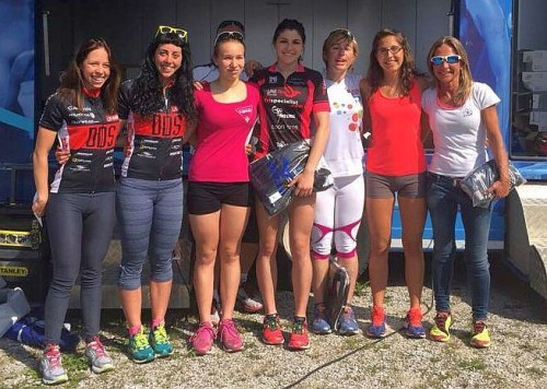 Il podio femminile del Triathlon di Fossano 2015 vinto da Ilaria Zane
