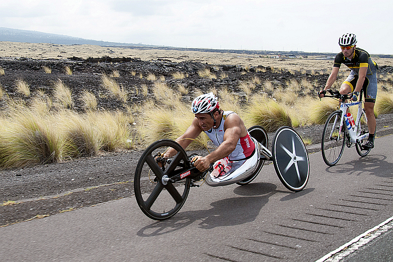 Alex Zanardi all’Ironman Hawaii nuova sfida “A forza di braccia” con l’Equipe Enervit
