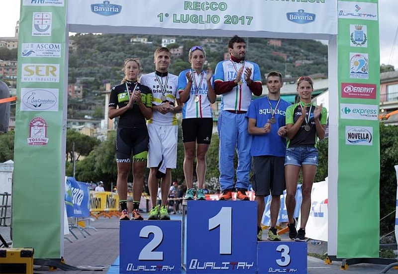 Il podio tricolore assoluto 2017 degli Campionati Italiani di Aquathlon di Recco vinti da Federica Parodi e Andrea Secchiero
