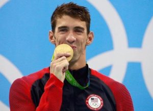 Michael Phelps, alle Olimpiadi di Rio 2016, ha vinto 5 medaglie d'oro e una d'argento
