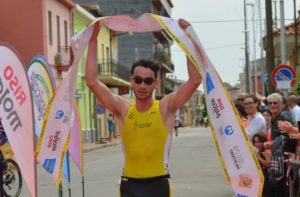 Emanuele Aru (Villacidro Triathlon) ha conquistato il 18° Duathlon dello Zafferano, corso il 15 aprile 2018, a San Gavino Monreale (VS).