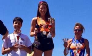 Elisa Marcon (The Hurricane) sale sul gradino più alto del podio dell'Ischia Triathlon Sprint 2018, precedendo al traguardo Federica Corbani (Verona Triathlon KM Sport) e Daniela Calvino (Ermes Campania).