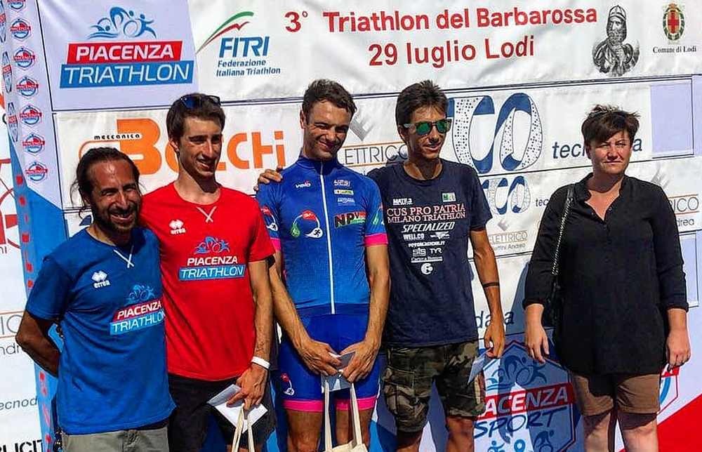 Davide Bargellini (SSD NPV) si aggiudica il 3° Triathlon Sprint del Bsrbarossa corso a Lodi il 29 luglio 2018. Con lui, sul podio, Michele Pezzati (Piacenza Tri Vittorino) e Alessandro Beranger (Pro Patria Milano)