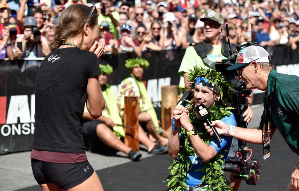 Ironman Hawaii World Championship 2018: Patrick Lange vince, stabilisce il nuovo record e chiede a Julia di sposarlo