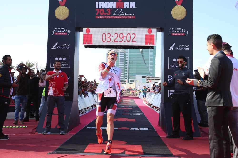 Il norvegese Kristian Blummelfelt vola all'Ironman 70.3 Middle East Championship 2018, in Bahrain, e stabilisce il nuovo record mondiale: 3:29:04! (Foto ©IRONMAN)