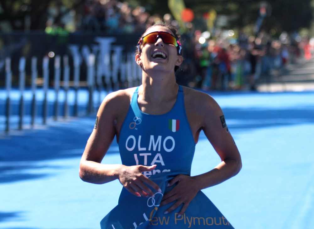 Angelica Olmo trionfa nella terza prova dell'ITU Triathlon World Cup, corsa a New Plymouth, in Nuova Zelanda, il 31 marzo 2019.