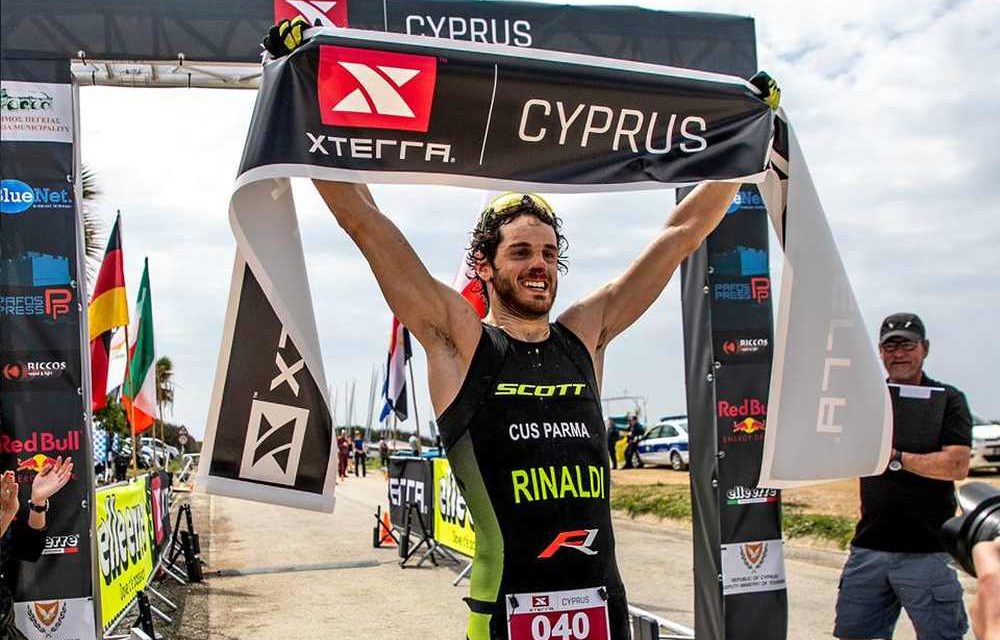 Filippo Rinaldi vince l’XTERRA Cyprus e regala all’Italia la prima vittoria nel circuito di triathlon off-road