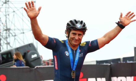 Immenso Alex Zanardi: nell’Ironman Italy centra double e nuovo record mondiale!