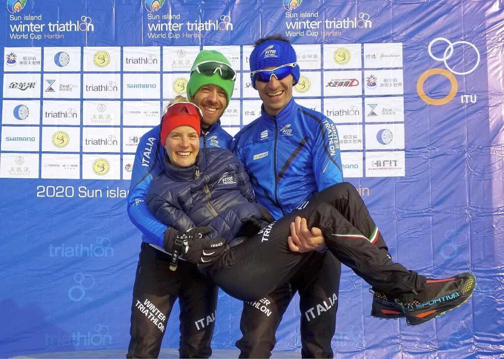 I tre azzurri al traguardo della 1^ tappa dell'ITU Winter Triathlon World Cup 2020, ad Harbin (Cina): Sandra Mairhofer, Daniel Antonioli e Giuseppe Lamastra (Foto ©FiTri).