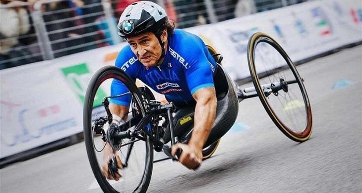 Alex Zanardi è il capitano di Obettivo Tricolore, la staffetta paralimpica che attraverserà l'Italia dal 12 al 28 giugno 2020.