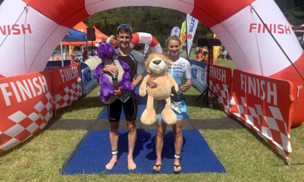 Hannah Wells e Kyle Smith vincono The Rotorua Suffer Half Triathlon powered by PTO