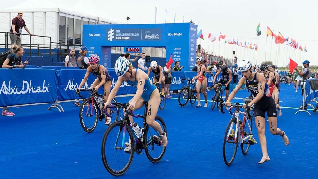 World Triathlon Series Abu Dhabi, in primo piano la nostra Anna Maria Mazzetti