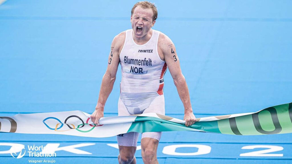 Kristian Blummenfelt vince l'oro a Tokyo 2020 (Foto: World Triathlon)