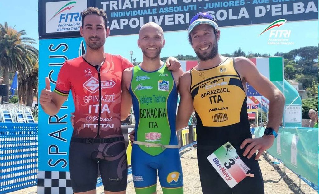 Campionati Italiani Cross Triathlon 2022 di Pareti, Capoliveri, Isola d'Elba: il podio maschile Assoluto, vince Michele Bonacina