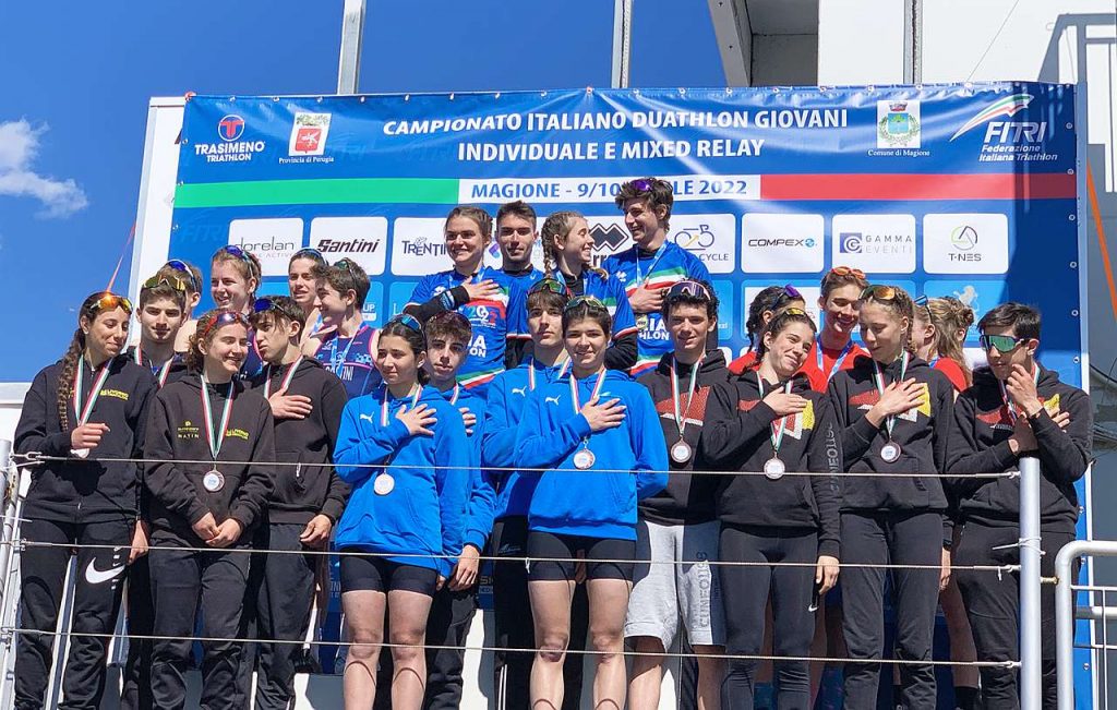 Il podio tricolore dei Campionati Italiani Duathlon Mixed Relay Youth 2022: vince Minerva Roma