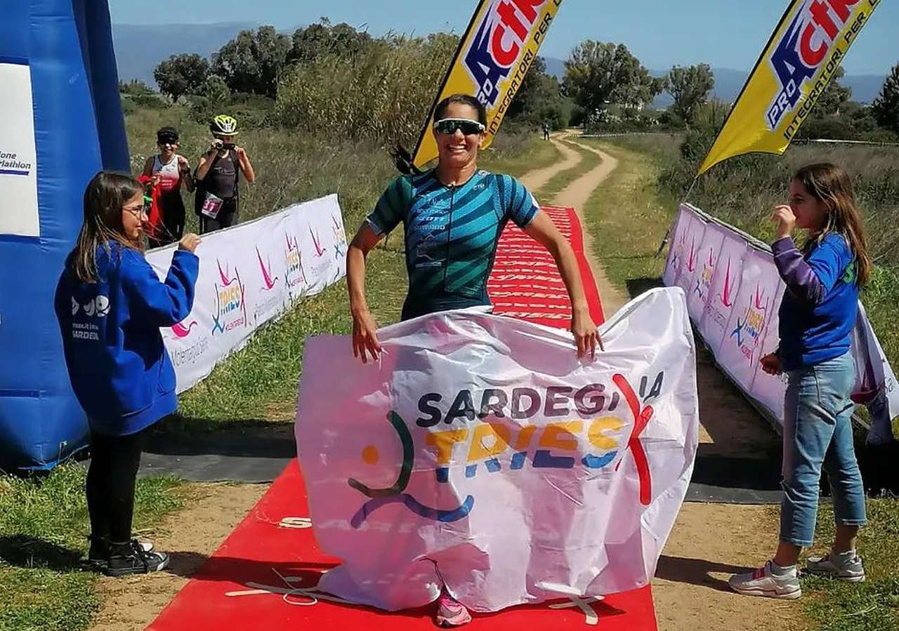 Elisabetta Curridori vince il 1° Tries X Molentargius, cross triathlon disputatosi in provincia di Cagliari domenica 10 aprile 2022