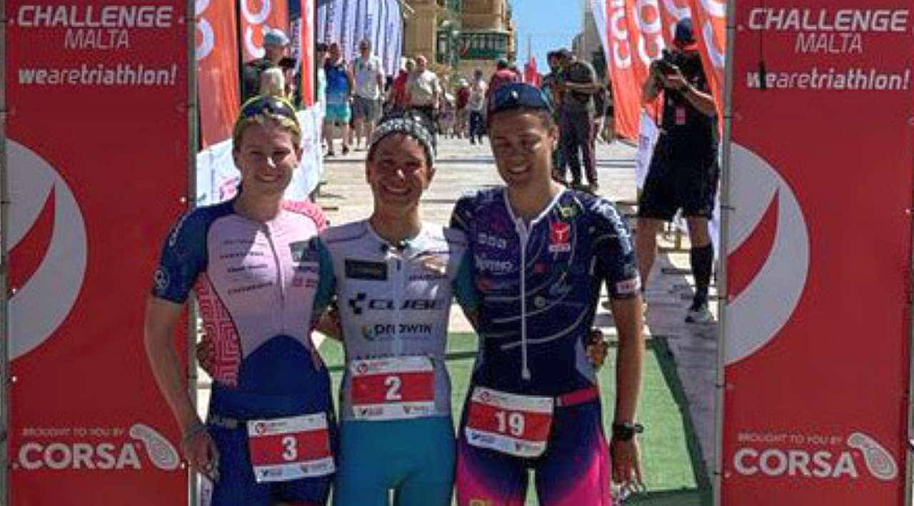 Challenge Malta, il podio femminile: Vince Svenja Thoes (GER), terza Margie Santimaria