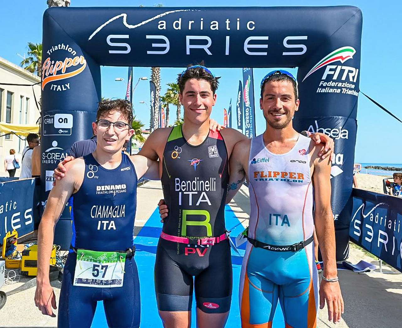 Adriatic Series Triathlon Sprint Cupra Marittima 2022, vince Edoardo Bendinelli (Foto: Roberto Del Bianco / Adriatic Series)