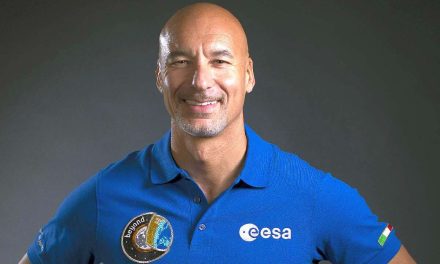 L’astronauta Luca Parmitano scalda i motori: dopo Bardolino, a settembre sarà all’Elbaman